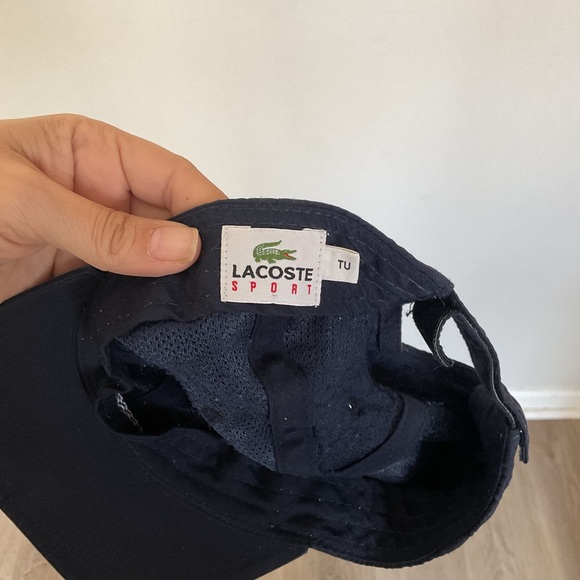 Lacoste sport navy blue cap with iconic green crocodile. One size fit all. - Picture 2 of 3